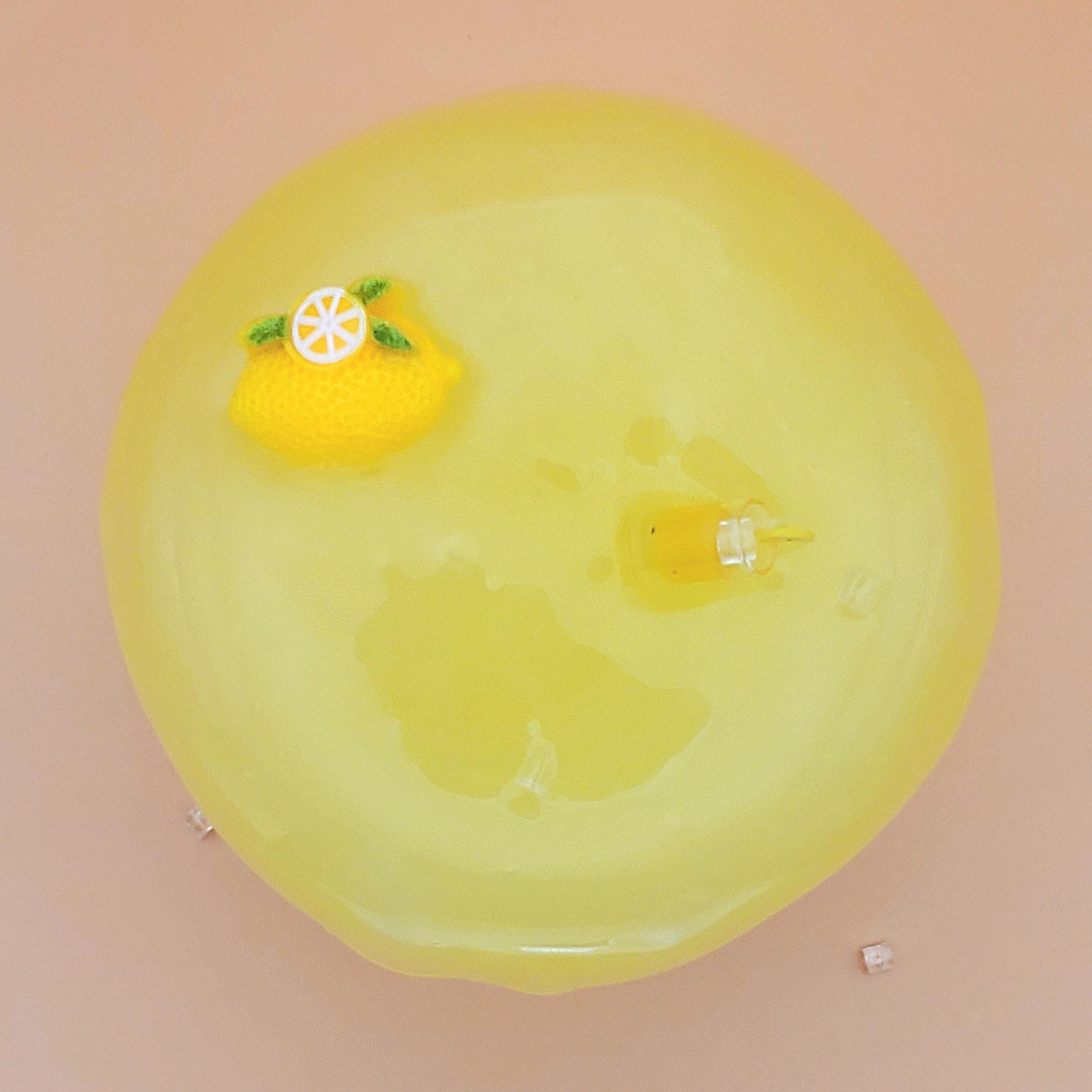 Lemonade on the Rocks Slime, Scented Glossy Yellow Slime with Lemon Charm